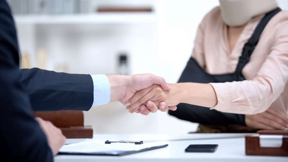 How Do Experienced Attorneys in Glendale Approach Personal Injury Cases?