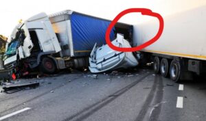 Truck Crash Lawyer